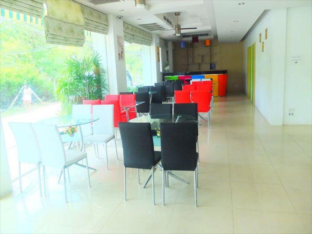 Dragon Beach Resort Jomtien Pattaya 외부 사진